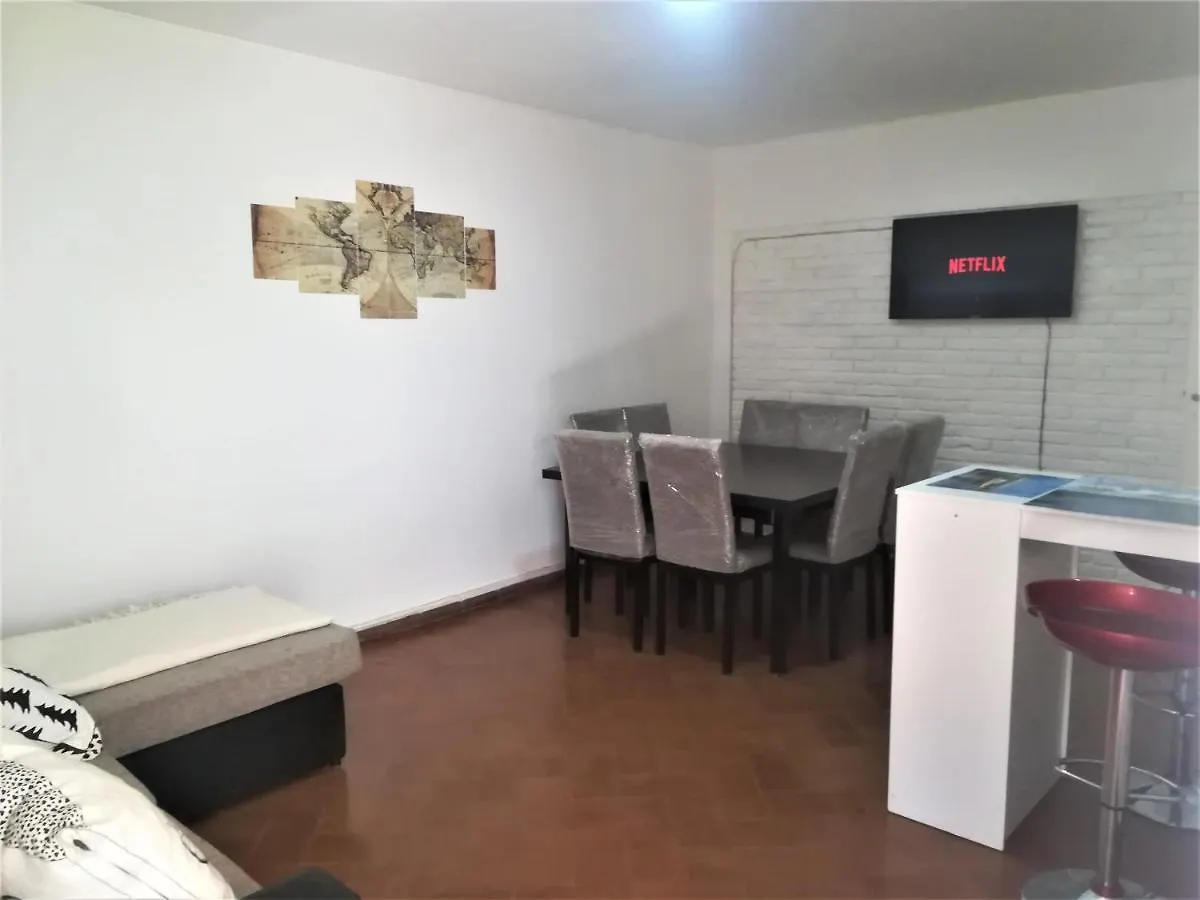 Apartament Fsm - Casa Residencial -Ubicacion Privilegiada. Mendoza